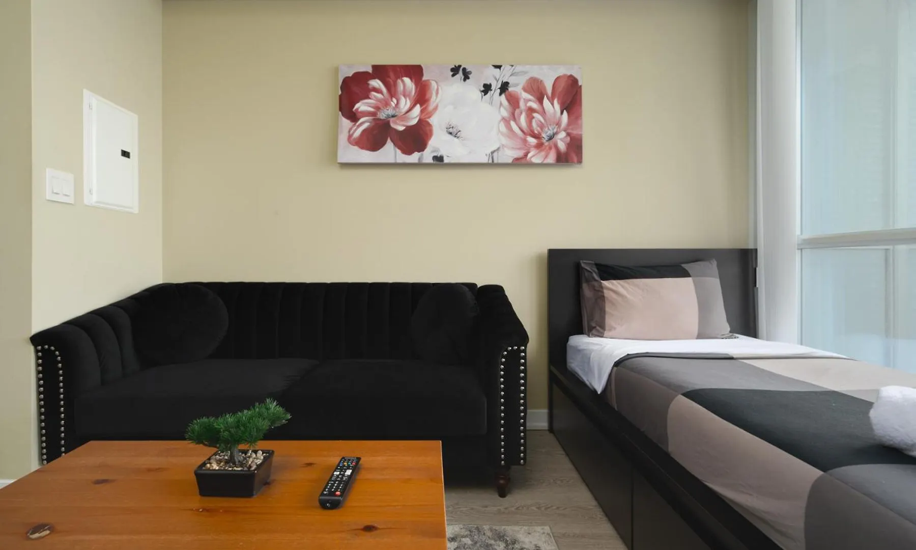Iceboat Residence Toronto Apartment